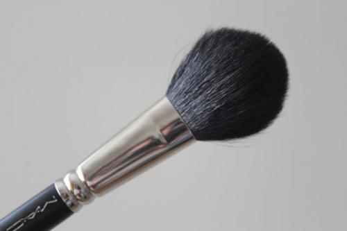 Кисть для губ. Лучшие кисти для губ: обзор ТОП-3 08