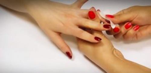 Как правильно нанести гель лак. Как делается маникюр с помощью гель-лака