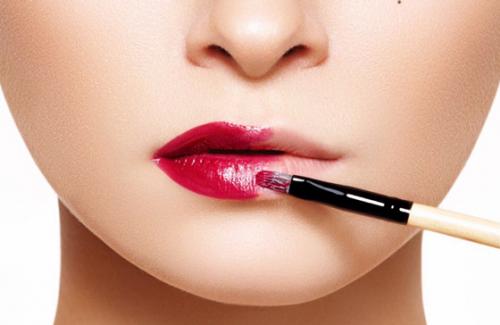 Как выглядит кисть для губ. Ворс