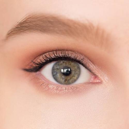 Как правильно красить глаза карандашом в картинках. Как правильно подводить глаза карандашом?