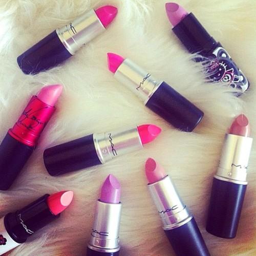 Помада румяна. Нестандартное использование косметики