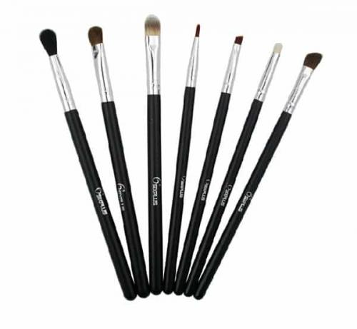 Какие кисти для макияжа нужны новичку. Кисти для глаз