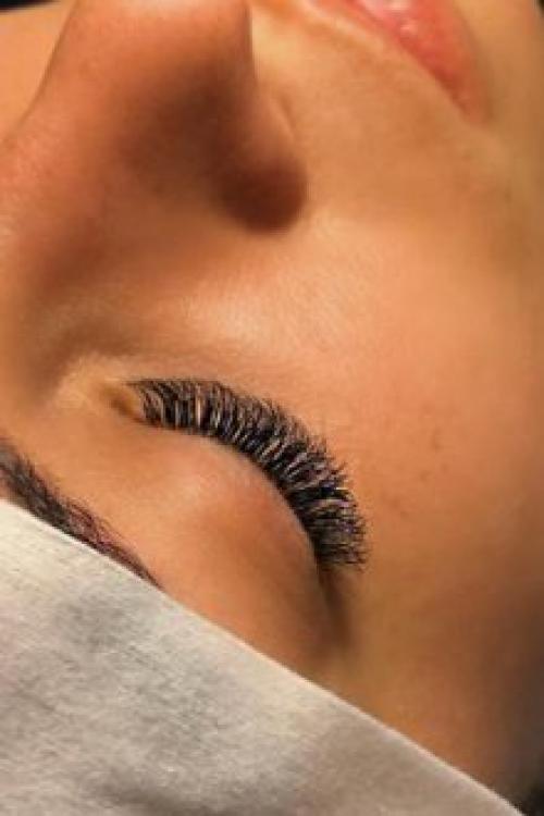 Окрашивание ресниц хной или краской. Особенности окрашивания ресниц хной в салоне