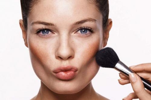 Легкий макияж на свадьбу подруги. Как сделать макияж своими руками