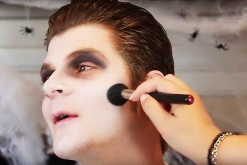 Как разрисовать лицо на Хэллоуин. Как мужчине разрисовать лицо на Хэллоуин