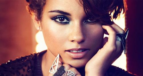 Интересные посты про макияж. 11 секретов макияжа, зная которые ты переплюнешь любого визажиста в мастерстве. № 4 — просто космос!