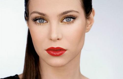 Тени для голубых глаз брюнеток. Общие рекомендации брюнеткам от визажиста