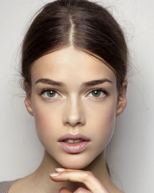 Школьный макияж для подростков 15 лет. Как сделать легкий макияж для подростков?