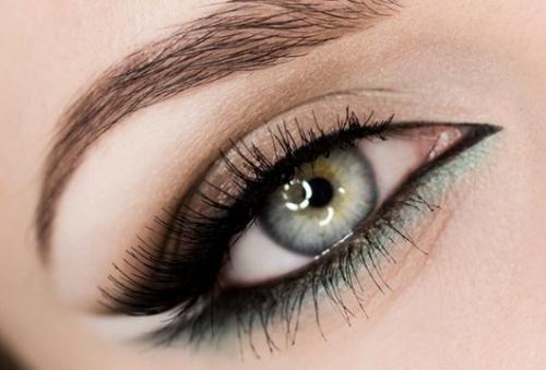 Какие тени для век подходят для зеленых глаз. Цветовой круг 10