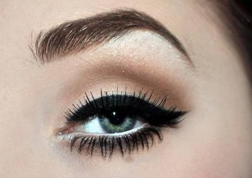 Тени со стрелками. Варианты стрелок и выбор их для различных типов глаз