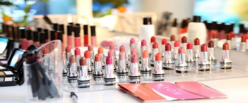 Лучшая декоративная косметика. Обзор лучших российских и иностранных производителей косметики