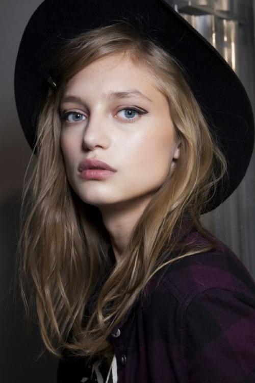 Стрелки по форме глаз и лица. Как рисовать стрелки, учитывая форму глаз?