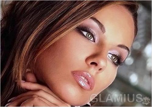 Персиковые тени. Персиковый макияж глаз фото: