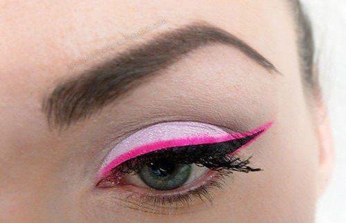 Цветные стрелки для серых глаз. Цветные стрелки на глазах