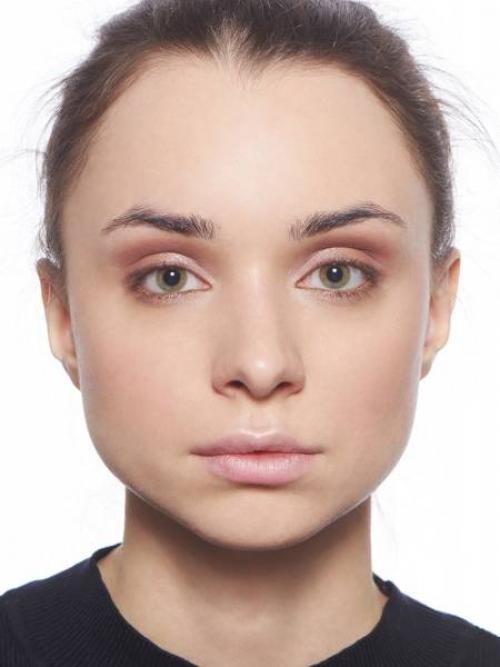 Макияж с черными тенями для зеленых глаз. Универсальный макияж с использованием теней: пошаговая инструкция