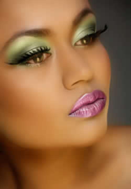 Вечерний макияж для узких глаз. Макияж для маленьких глаз