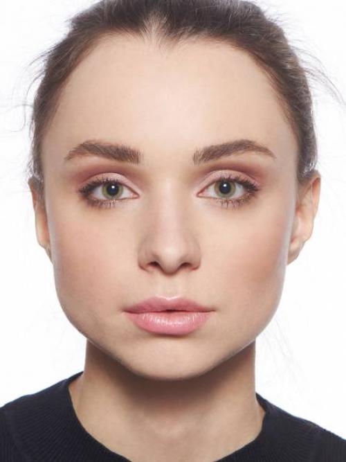 Макияж с черными тенями для зеленых глаз. Универсальный макияж с использованием теней: пошаговая инструкция