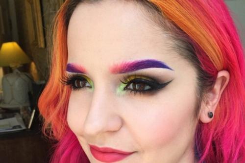 Техника окрашивания бровей омбре. Техника омбре, или градиентный татуаж