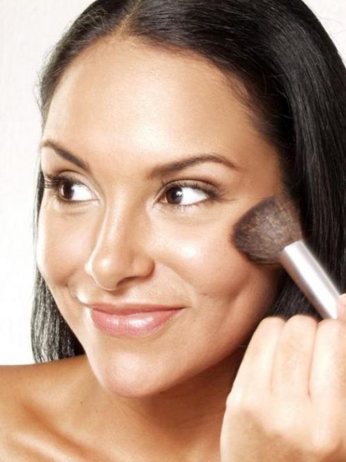 Как правильно наносить тоналку. 25 советов, как добиться эффекта идеальной кожи при нанесении макияжа 09 Как правильно наносить тоналку. 25 советов, как добиться эффекта идеальной кожи при нанесении макияжа 09