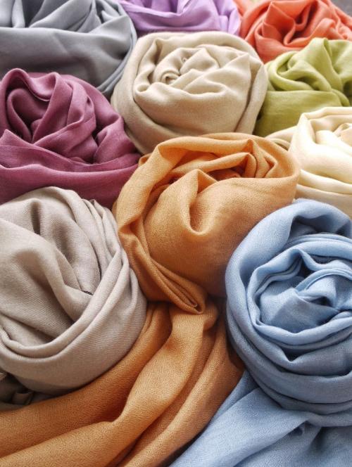 Какой состав шарфа лучше. Из какого материала лучше покупать шарф