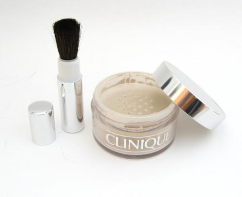Clinique пудра рассыпчатая. Рассыпчатая пудра Clinique Blended Face Powder And Brush #20 Invisible Blend
