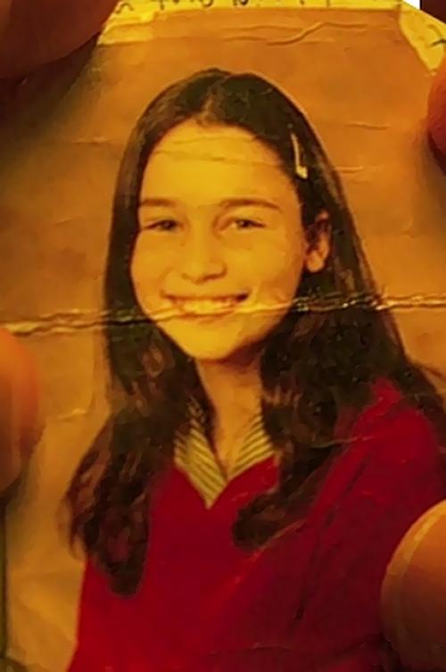 Эмилия Кларк без макияжа. Эмилия Кларк без фотошопа, без макияжа. Как выглядит актриса на самом деле 14