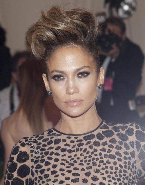 Макияж, как у Дженнифер лопез. Как сделать макияж для карих глаз от Дженифер Лопес: пошаговое с фото 27