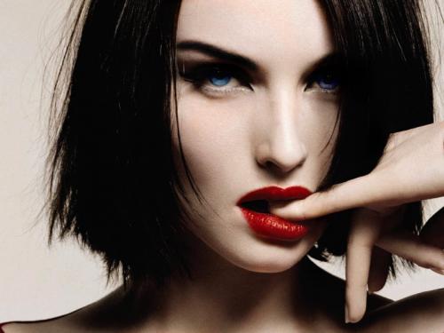 Макияж Вампира для детей. Фотогалерея идей и образов девушки-вампира на Хэллоуин