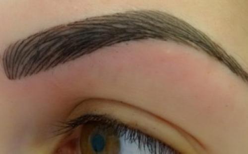 Окрашивание бровей или татуаж. Татуаж бровей или окрашивание?