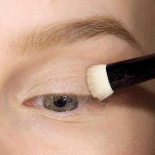 Рельефная техника макияжа глаз: как повторить?