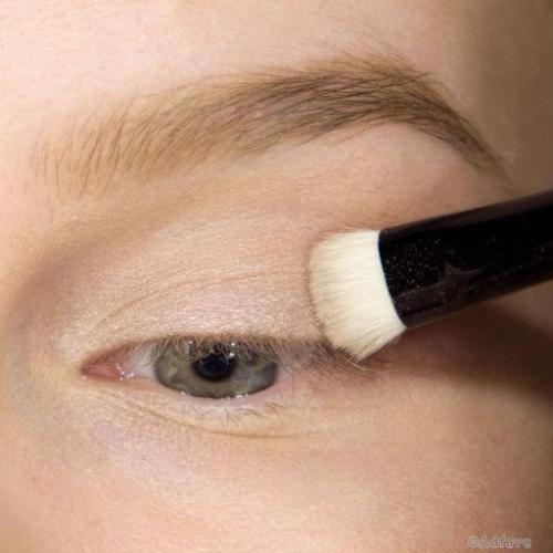 Рельефная техника макияжа глаз: волшебная техника для всех женщин! (мастер-класс)