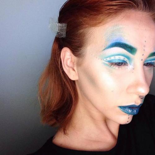 Макияж русалки пошагово. Тренд: «русалочий» макияж