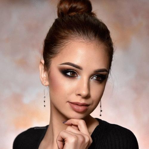 Красивый макияж простой для карих глаз. Как сделать повседневный Smoky eyes для карих глаз пошагово с фото 18