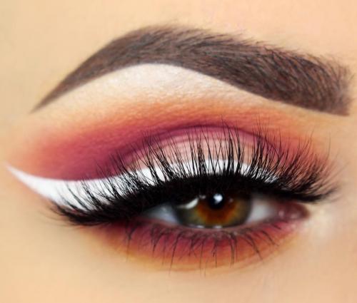 Какие тени идут к карим глазам блондинке. Какие тени подходят для карих глаз