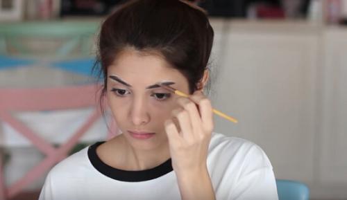 Красивый макияж на каждый день. Легкий повседневный макияж: инструкция с фото