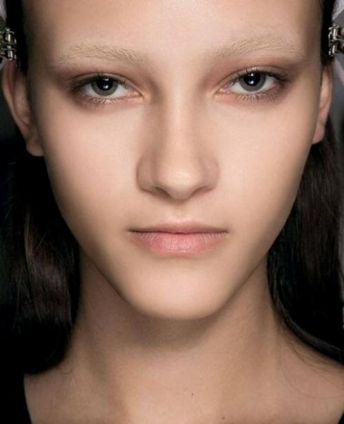 Брови 2019 тренд. Какие брови будут модными в 2019 году