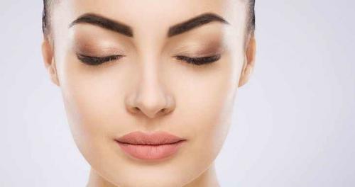 Оформление бровей гелем. Виды и форматы гелей для бровей