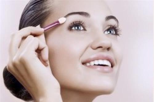 В какой последовательности наносить макияж на лицо. В какой последовательности наносить макияж? 01