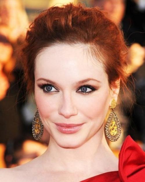 Макияж для голубых глаз и рыжих волос. Макияж для рыжих с серыми глазами: как его сделать красиво