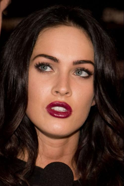 Помада для брюнеток на каждый день. Какой цвет помады подходит брюнеткам для дневного и вечернего макияжа