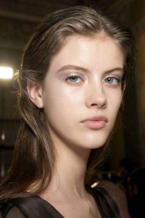 Как правильно делать макияж глаз. Правильный дневной макияж глаз