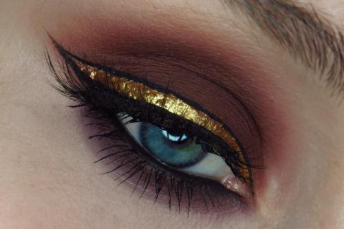 Виды стрелок для нависшего века. Как сделать качественные стрелки на нависшем веке