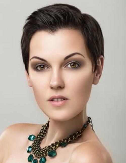 Мастхэвы визажистов. Белорусская косметика: мастхэвы профессиональных визажистов