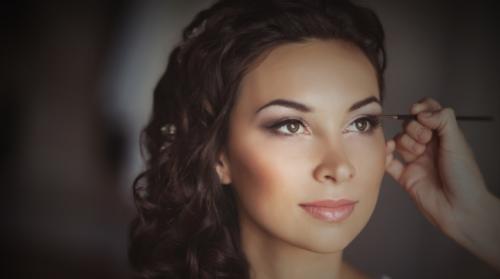 Натуральный макияж для брюнеток. Макияж для брюнеток