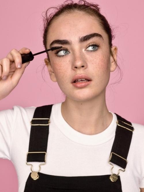 Как красить глаза женщинам з.  Создание выразительного макияжа в деталях 04