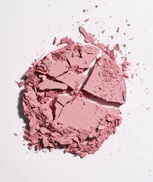 Универсальный цвет румян. Какие румяна подходят смуглой коже?