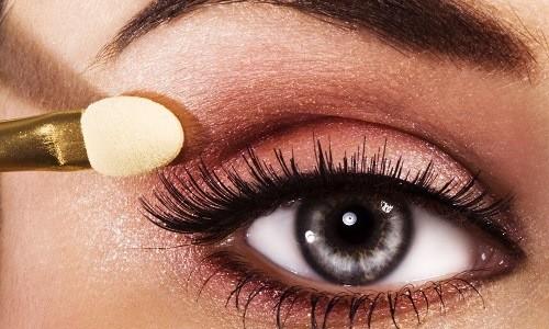 Естественный макияж для брюнеток. Как сделать естественный, дневной макияж поэтапно