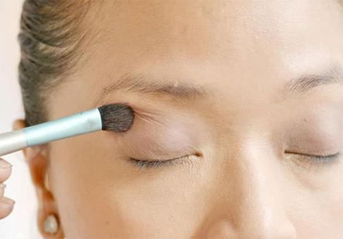 Тени для век Как наносить. Как правильно наносить тени на веки по шагам