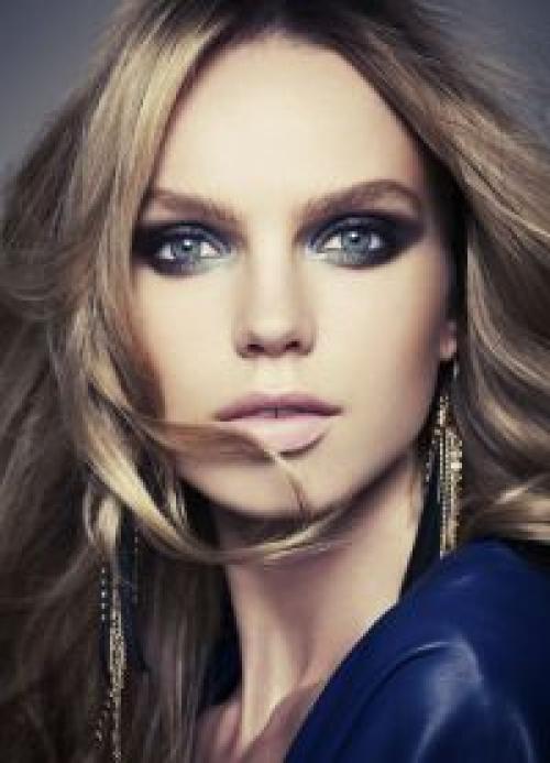 Палитра теней для серо-голубых глаз. Какие тени подходят для серо-голубых глаз?