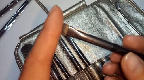 Кисти для визажиста. Как подобрать кисти для макияжа?